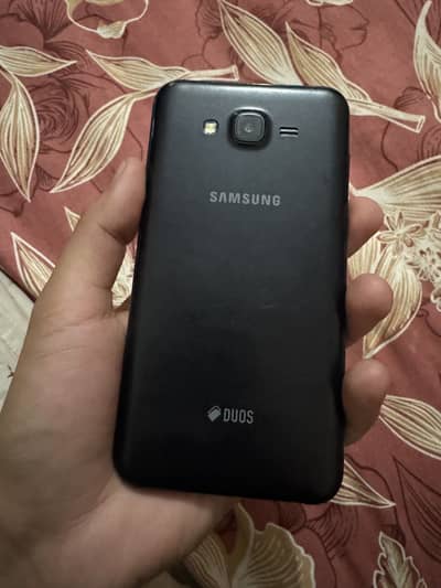 Samsung Mobile J7