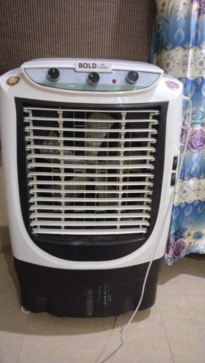 bilkul new ha 3 month use 03224818577