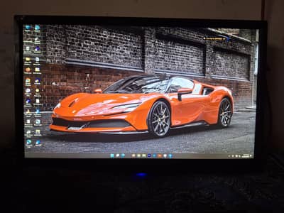 22" LED urgent for sale 8000 4k