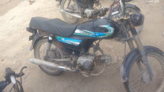 bohtt achii bike haii Whatsapp 03103636351