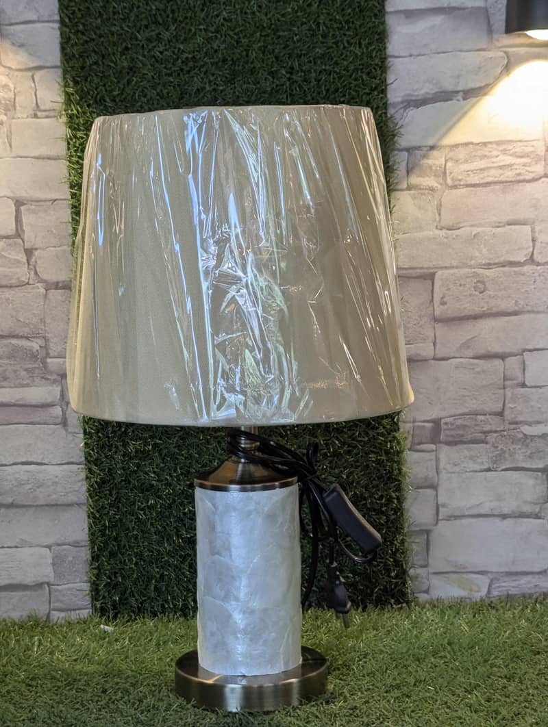 Table lamps 12