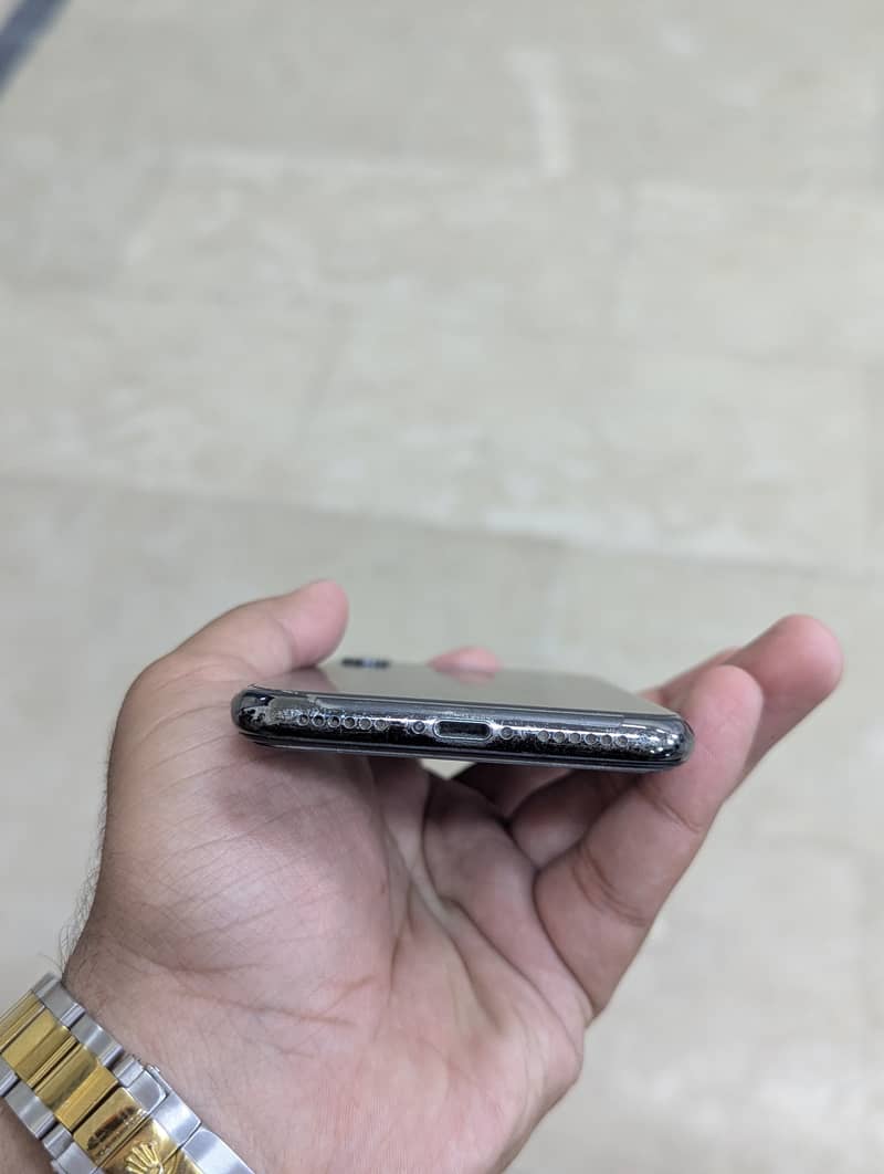 Apple iPhone X 1