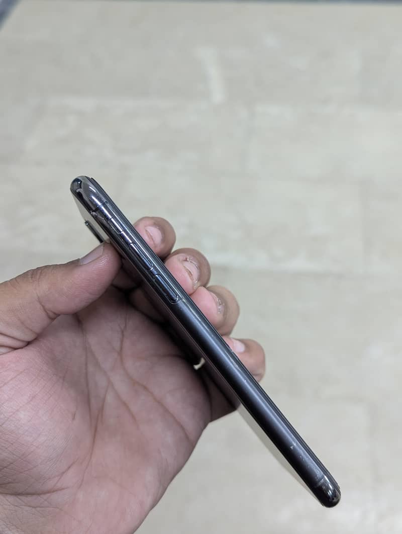 Apple iPhone X 2