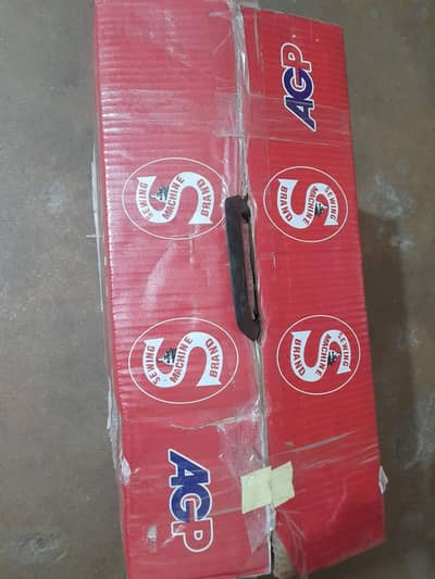SINGER sewing machine new unused.  Nazimabad 0,3,0,0 3/6/5/0/1/5/1