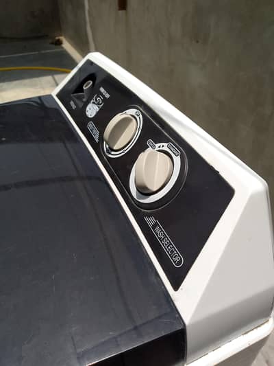 Haier Washing Machine 10 kg