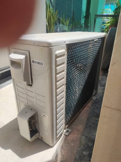 2 ton heat & cool AC for Sale LG