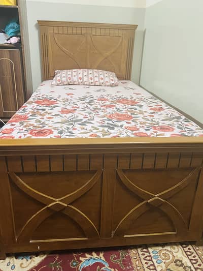 Elegant Solid Wood Bed Set for Sale