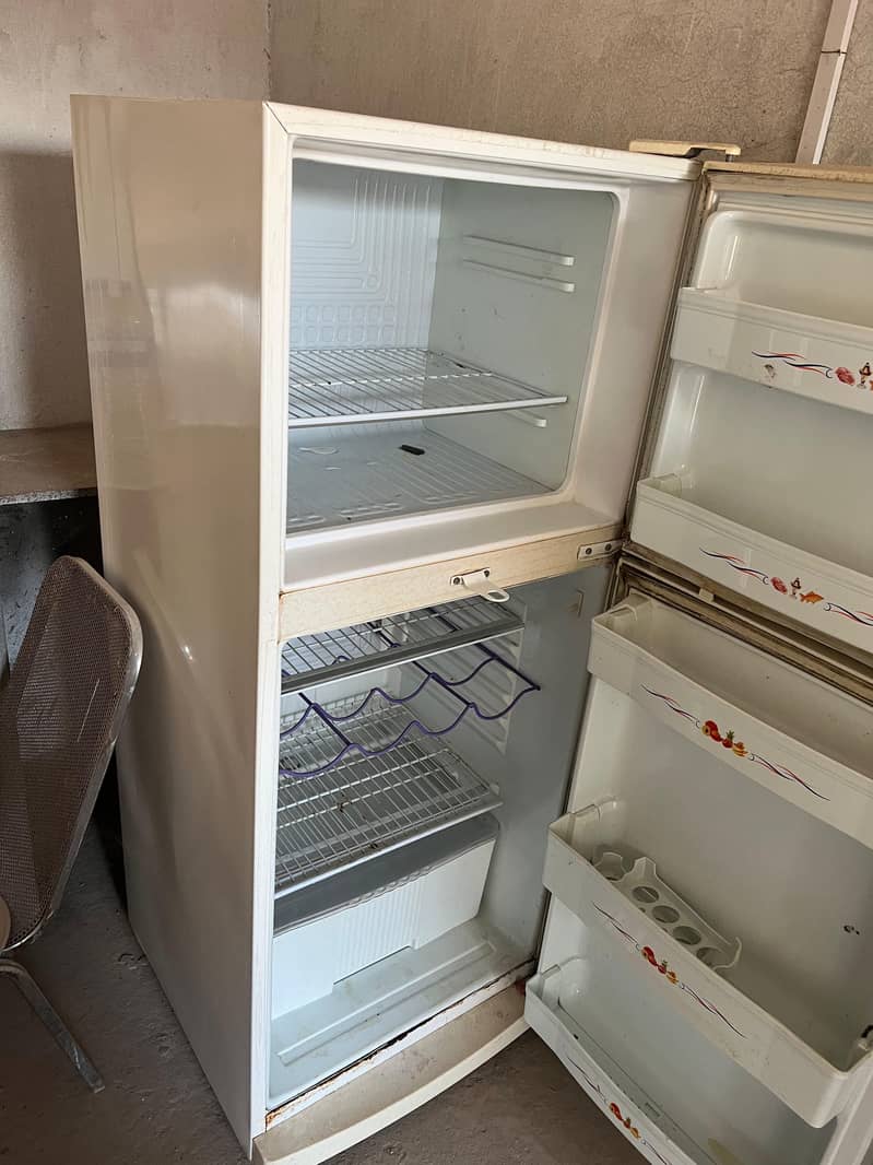 Waves fridge 2