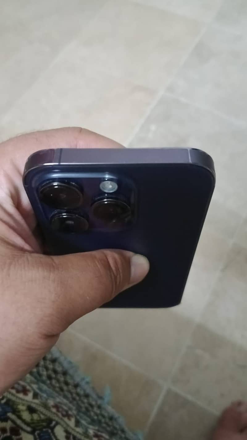 iPhone 14 Pro 1