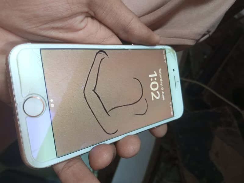 Apple iPhone 8 4