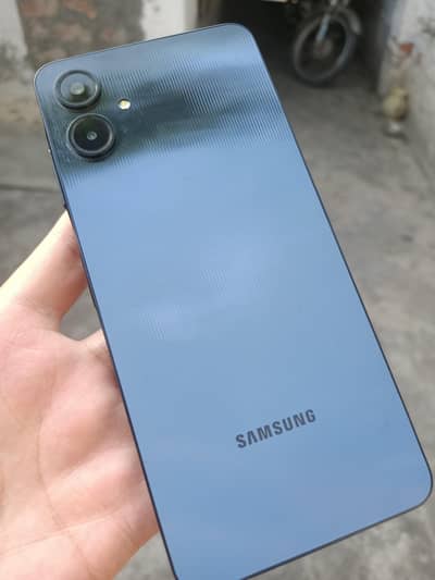 Samsung Mobile A06