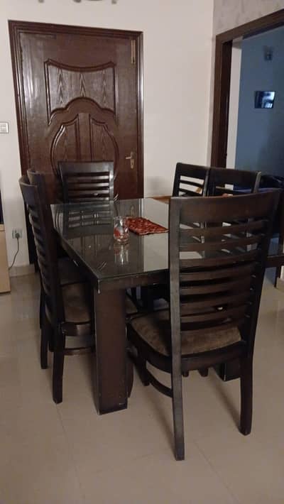 6 seater dining table