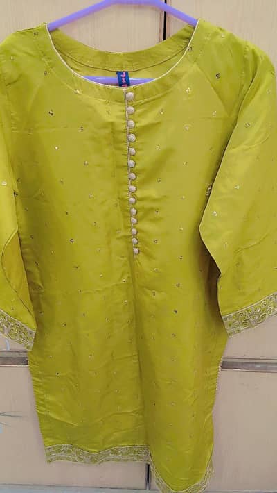 Brand New Girls Wear Available Description: