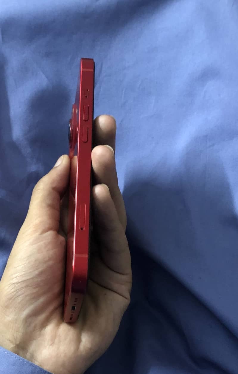 Apple iPhone 13 1