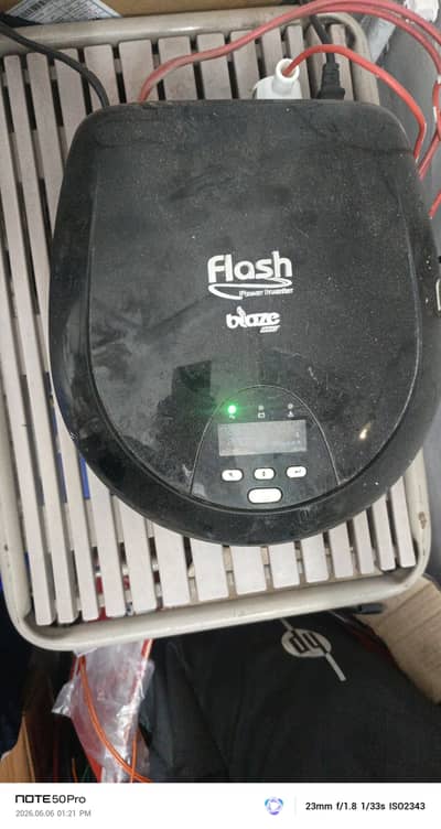 flash inverter