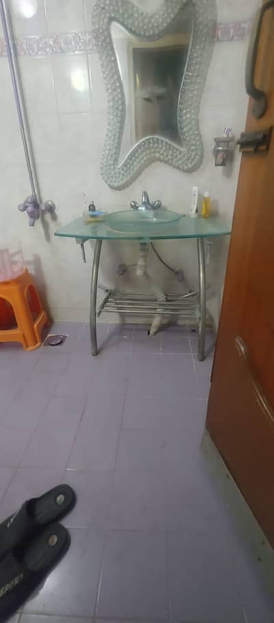 Washroom Bath Basin Mirror Taps