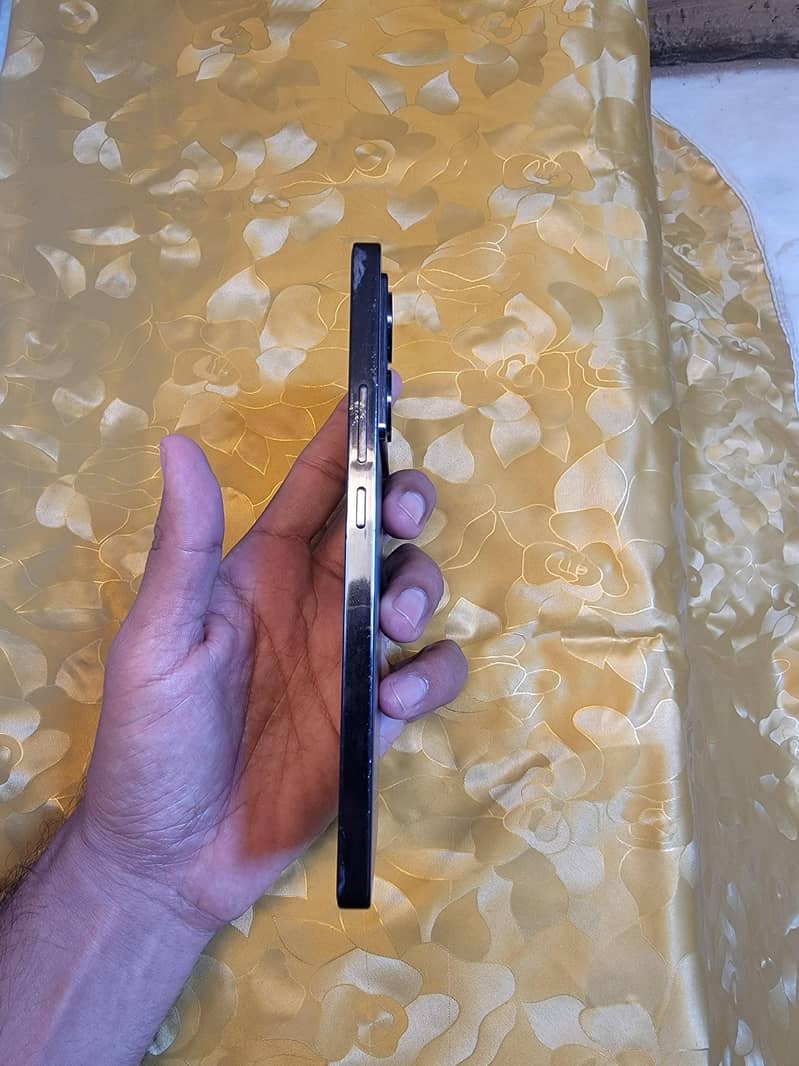 Infinix Note 40 4