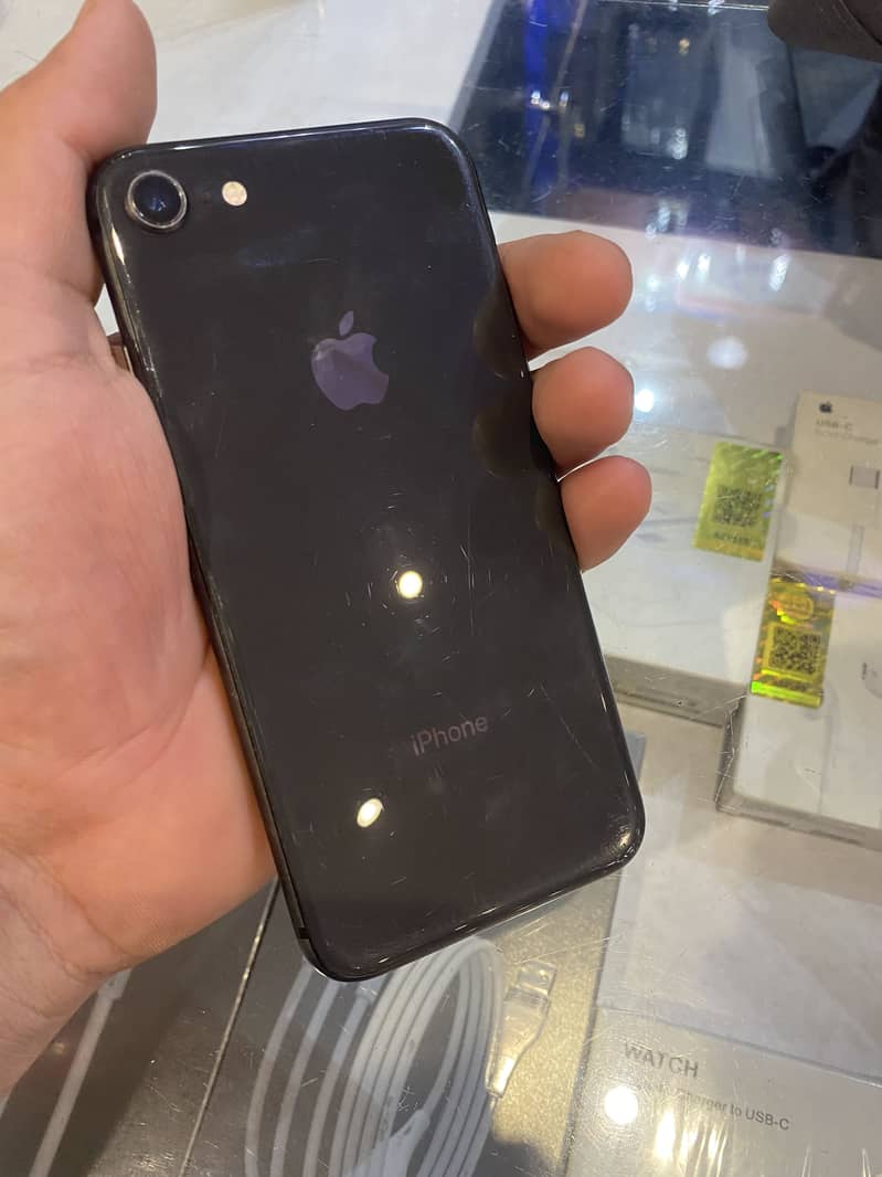 Apple iPhone 8 6
