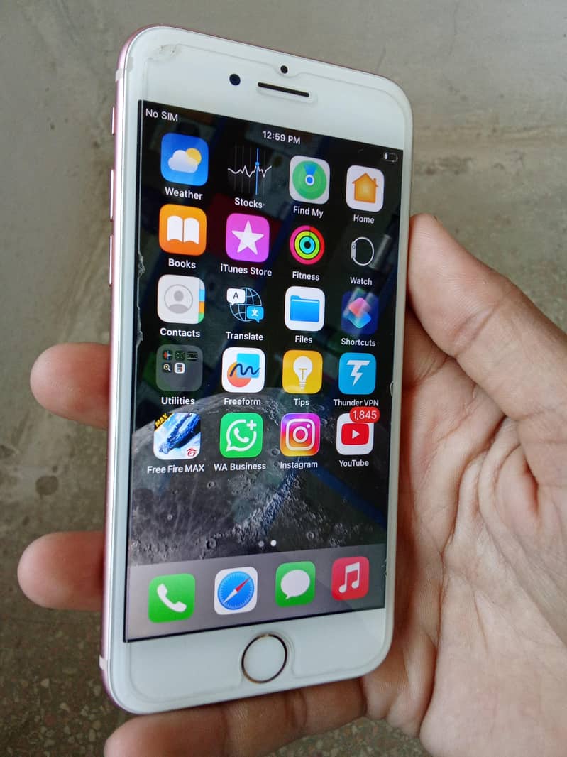 Apple iPhone 8 1