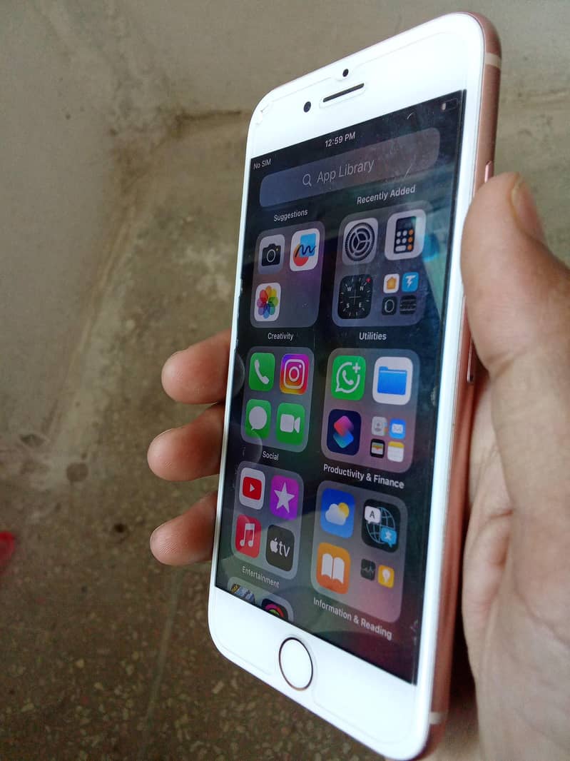 Apple iPhone 8 3