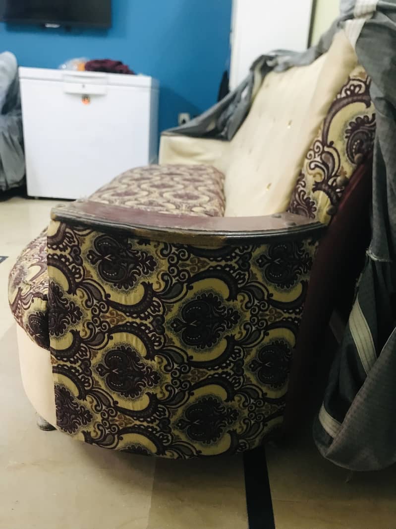 Sofas 5 seaters 4