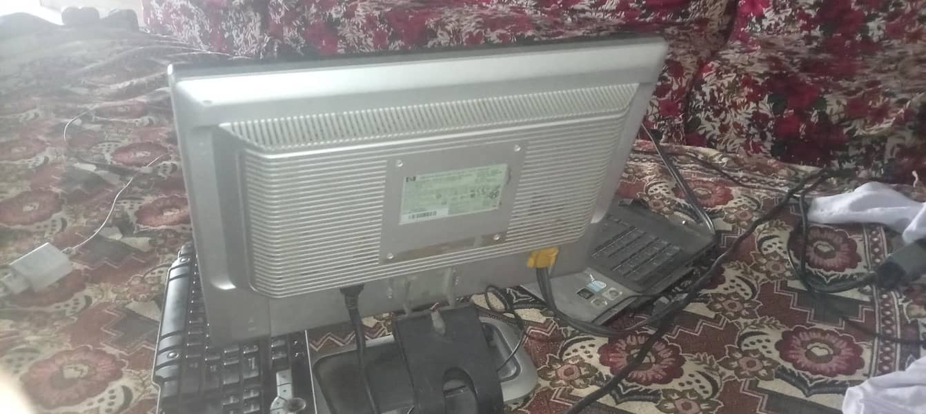 lcd 17inch 4