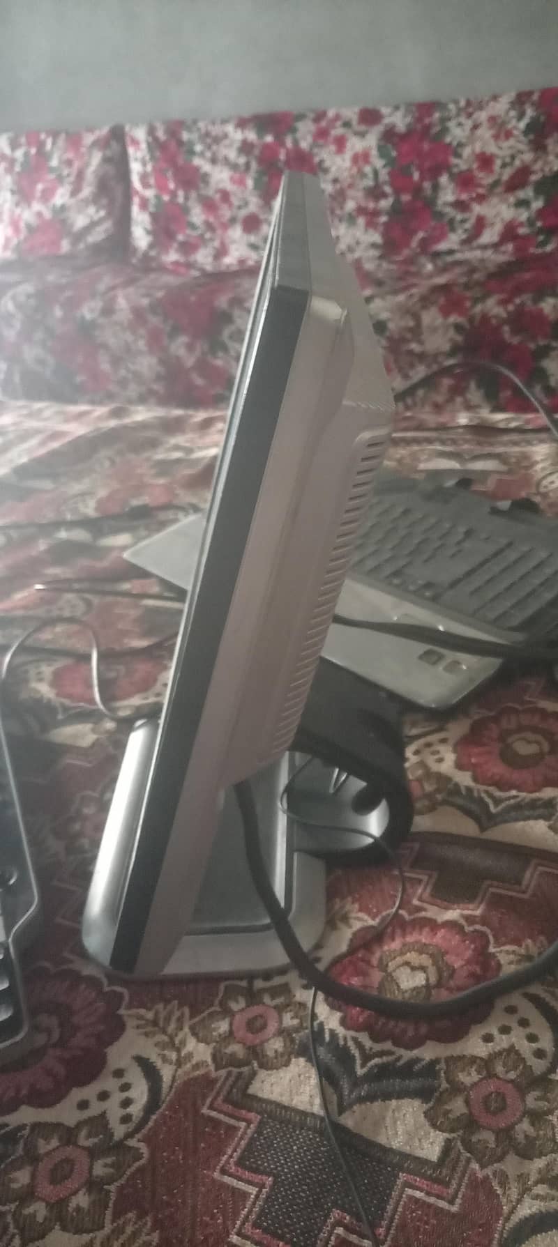 lcd 17inch 8