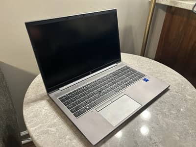 HP ZBook Firefly 15 G8 – Core i7 11th Gen | 16GB RAM | 512GB SSD