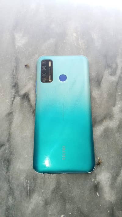 tecno spark 5 pro 4/128 5000man bantry