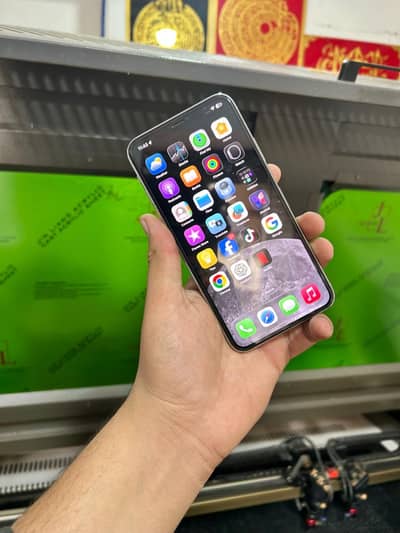 Apple iPhone 11 Pro Max