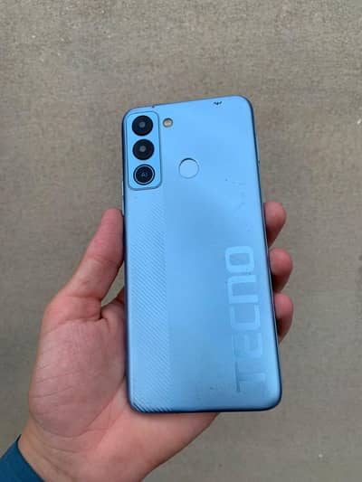 Tecno Pova 5