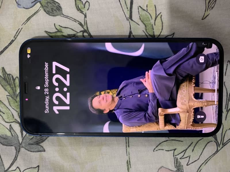 Apple iPhone 12 3