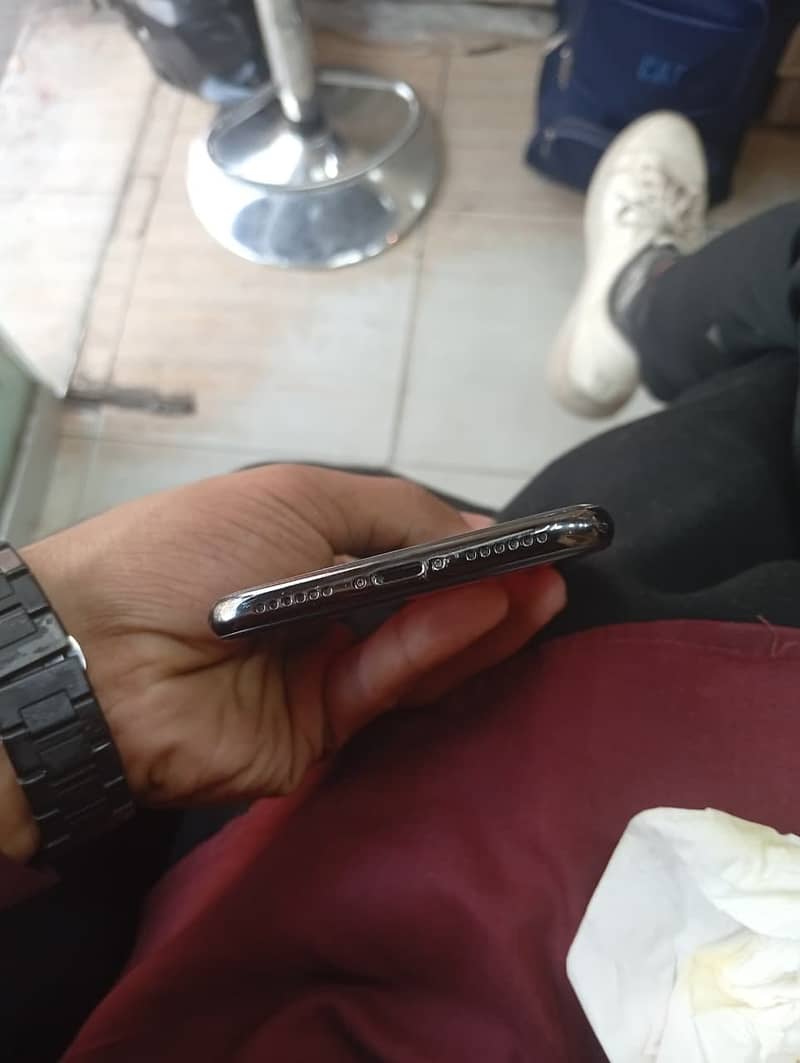 Apple iPhone X 1