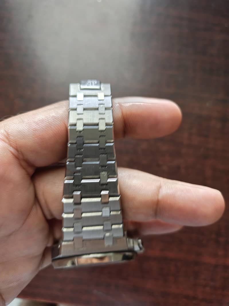 AP watch 4