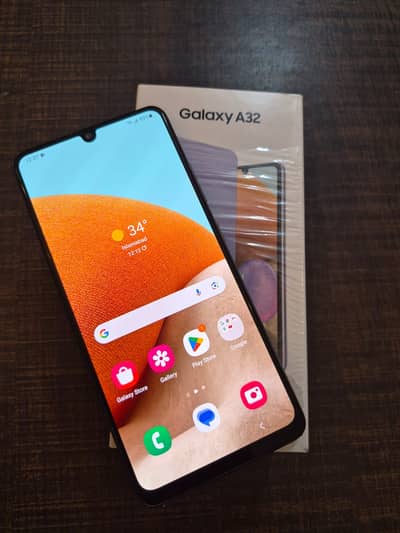 Samsung Mobile A32, Never repaired, 6/128, near UMT PIA Road Johr Town