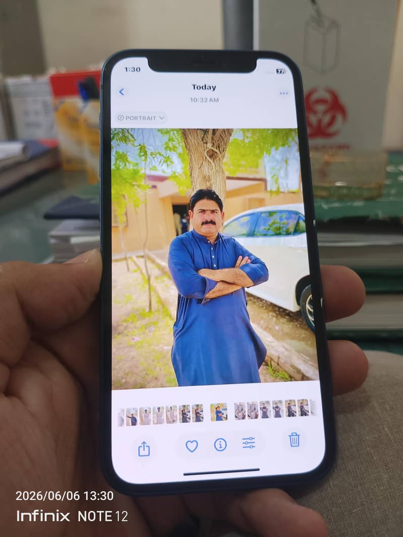 Apple iPhone 12 mini 1