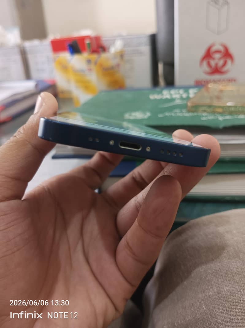 Apple iPhone 12 mini 3