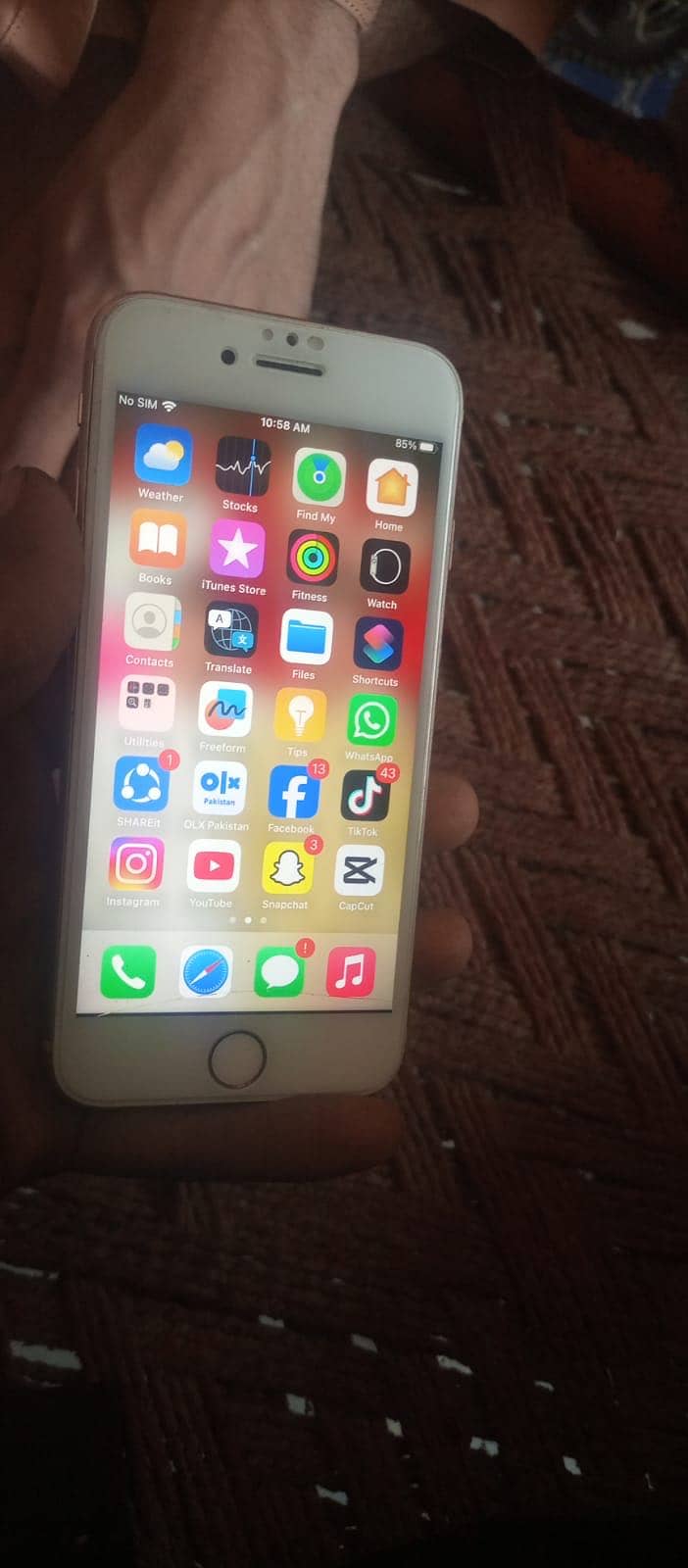 Apple iPhone 8 0