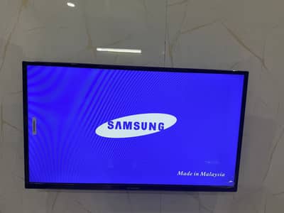 Samsung LCD Brand New