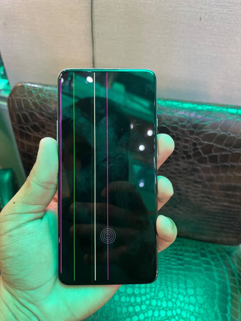 One Plus 9R 1