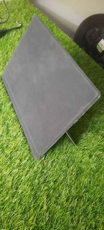 Microsoft surface pro 7 i7 10the gen 16 gb ram 256 gb ssd