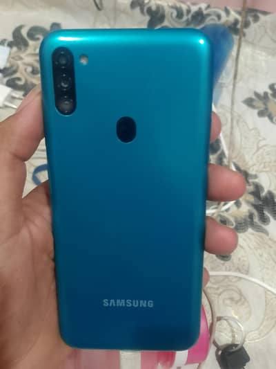 Samsung m11.3/32