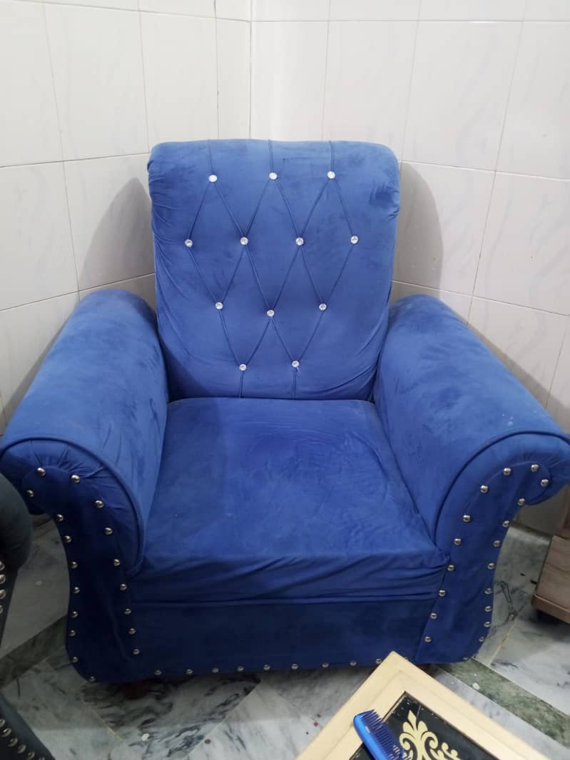 5 seater sofa 0
