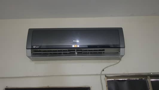 gree 1 ton like new