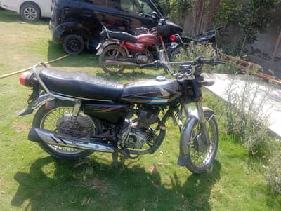 Honda 125  blue