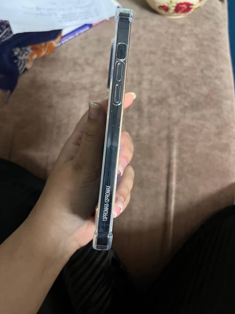 Apple iPhone 12 Pro Max 3