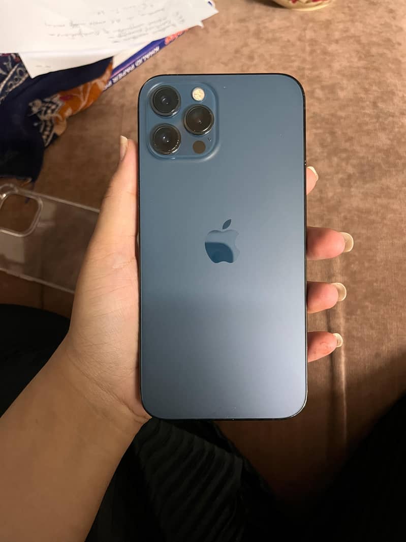 Apple iPhone 12 Pro Max 4