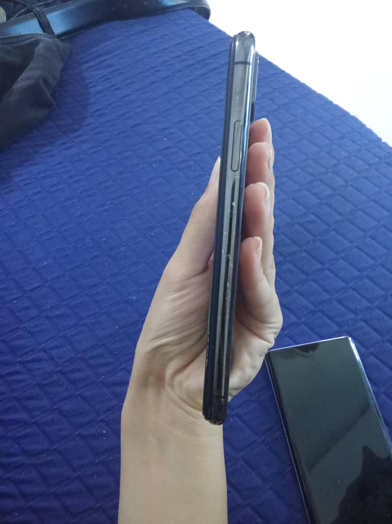 Apple iPhone X 2