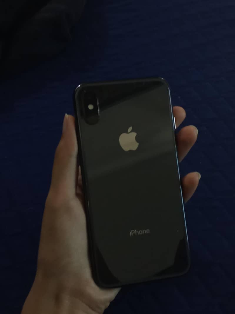 Apple iPhone X 5