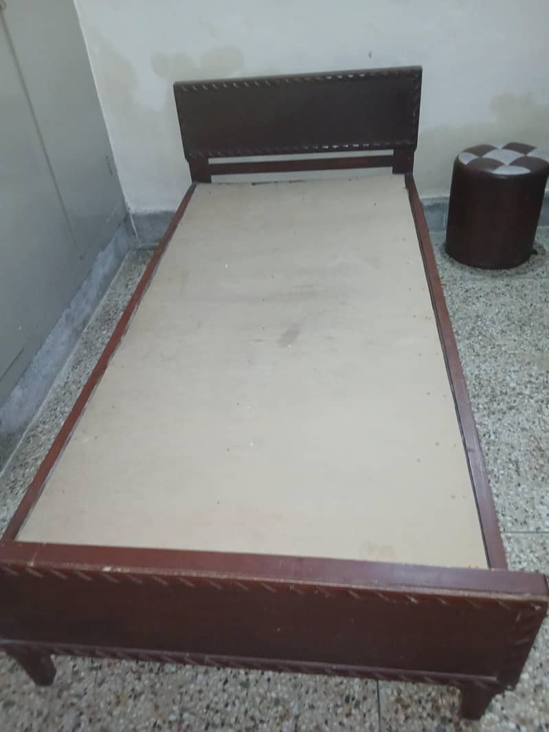 single bed.   (kiker) 0